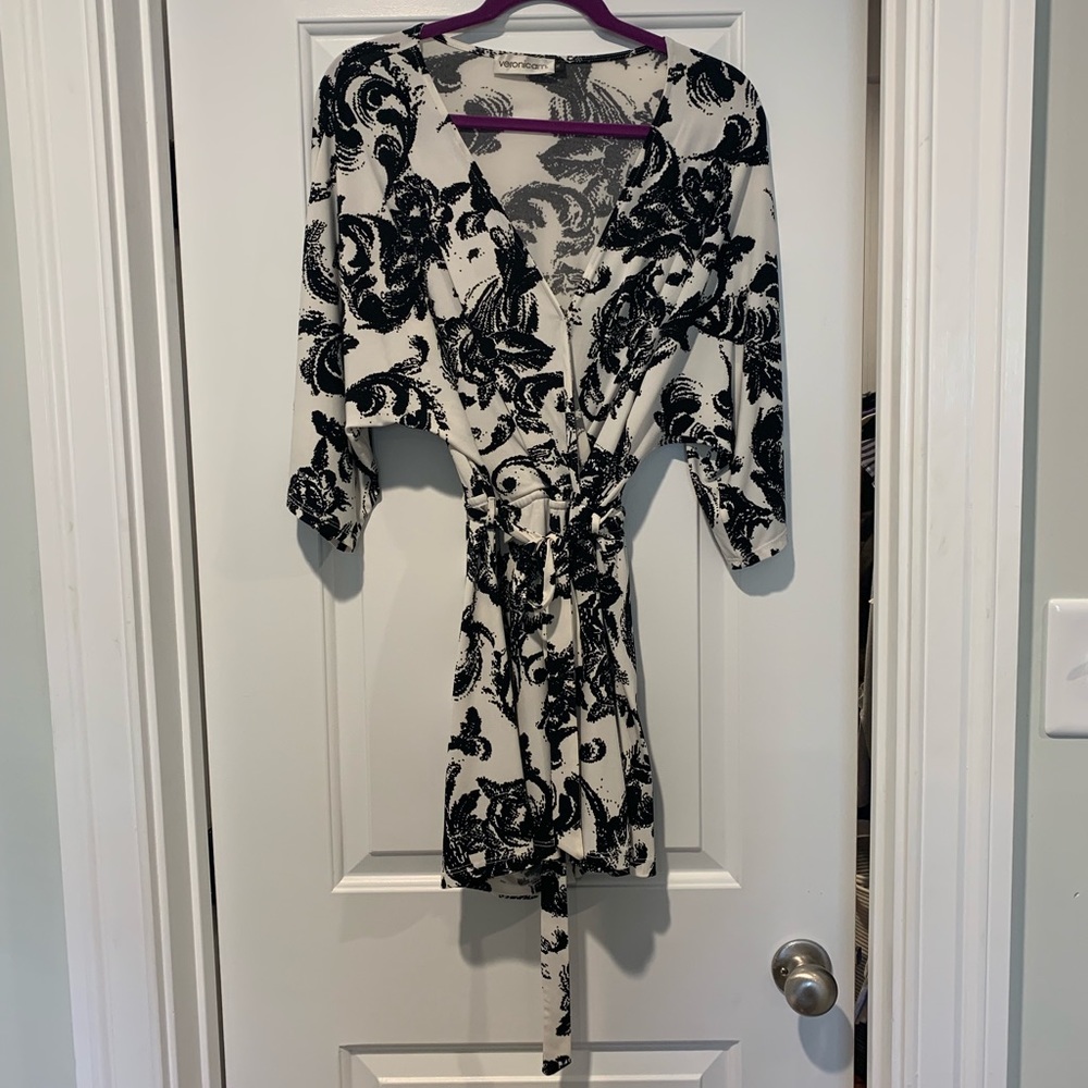 Veronica M Romper